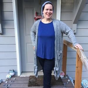 Meet your Posher, Iris